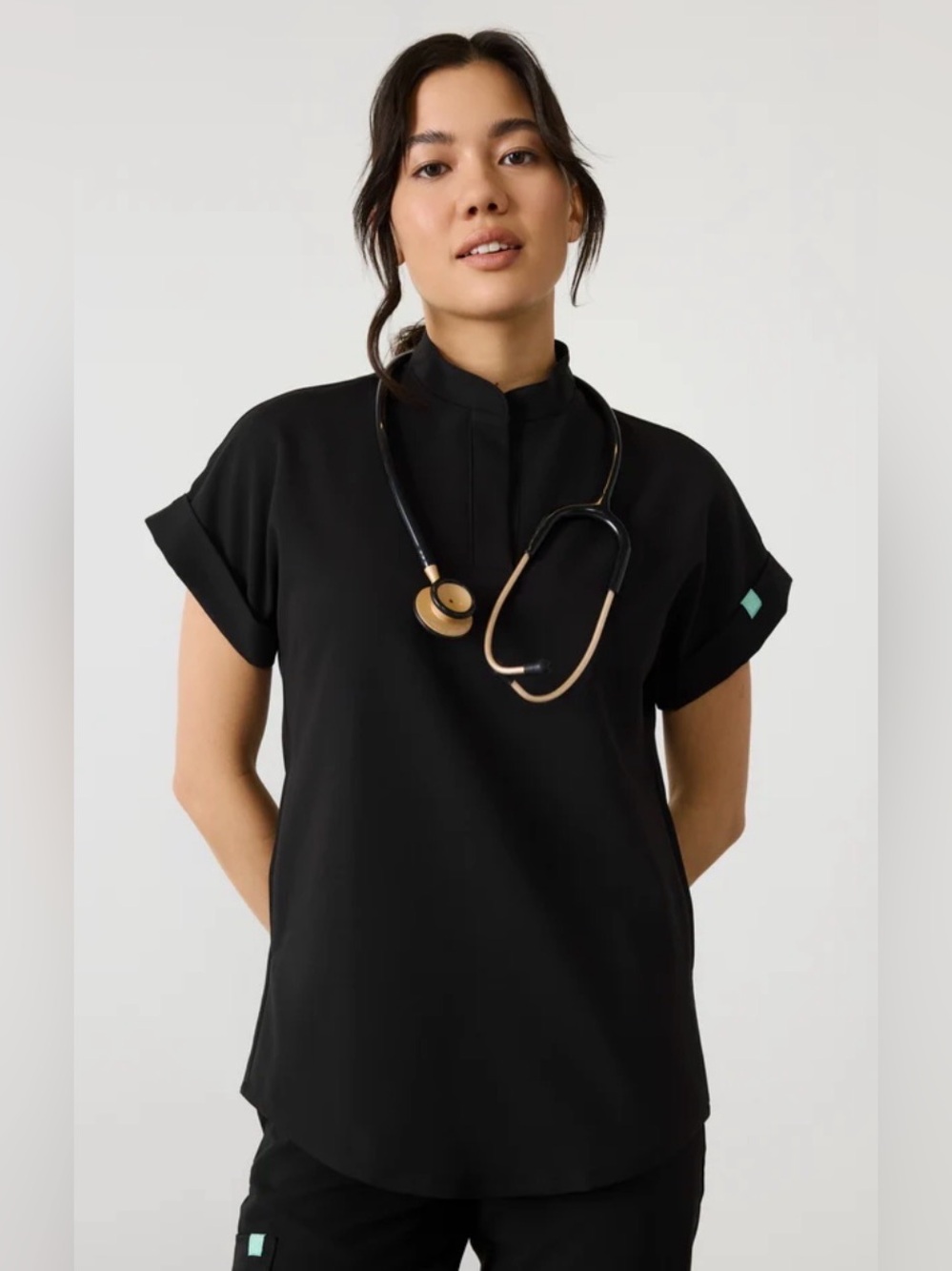 CHARLIE RE-GARDE™ Garde Malade Scrub Top in Black